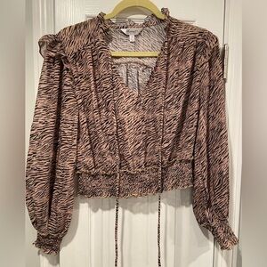 Honey & T Size M Black Tan Tiger Stripe Ruffle Sleeve Tie Neck Smocked Blouse